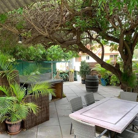 Dongara Breeze Inn Esterno foto