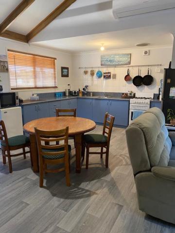 Dongara Breeze Inn Esterno foto