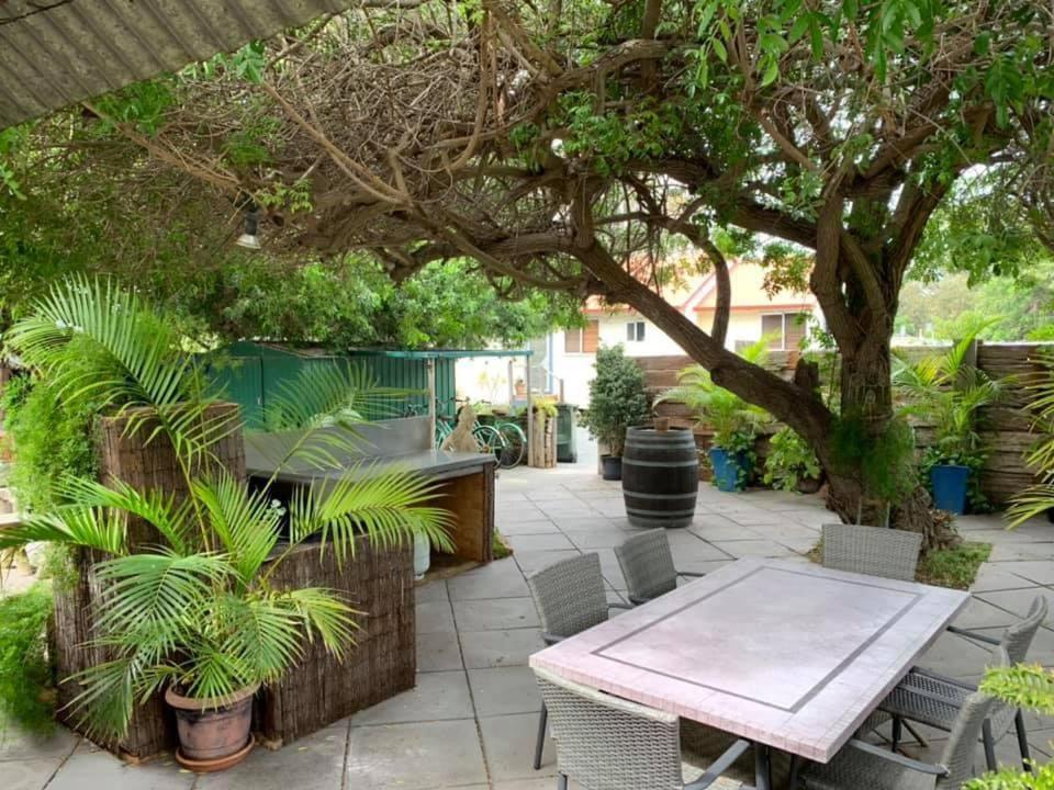 Dongara Breeze Inn Esterno foto