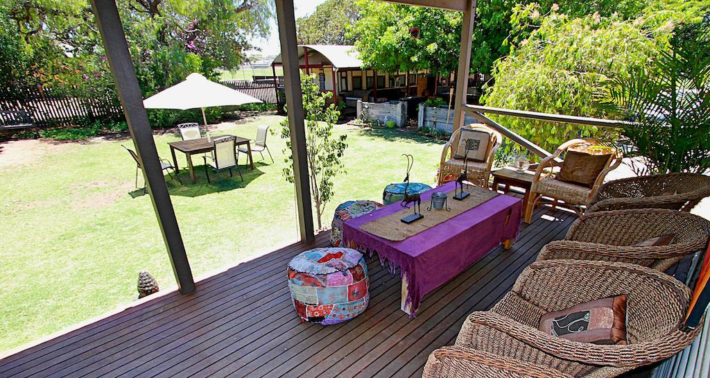 Dongara Breeze Inn Esterno foto