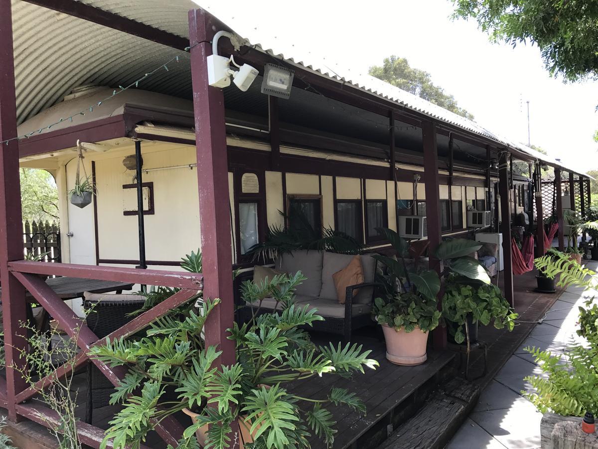 Dongara Breeze Inn Esterno foto